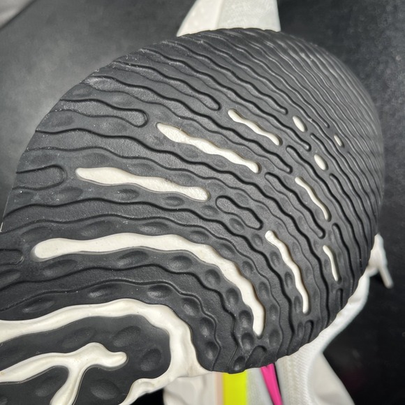 Nike Shoes Women 9 React Infinity Run Flyknit 2 'Rawdacious' Running DJ5396-100 - Picture 8 of 16